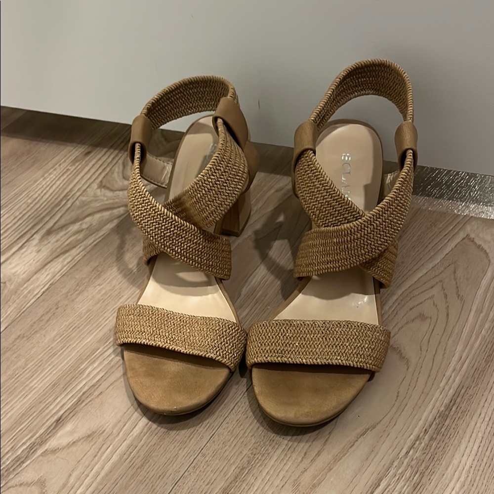 Elegant Tan Women's Sandals